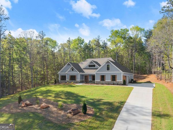 206 Shoals Way, Clarkesville, GA 30523