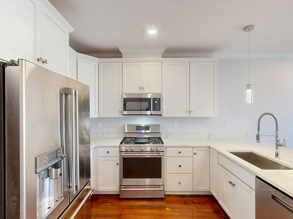 87 Medford St, Unit 215, Medford, MA 02155