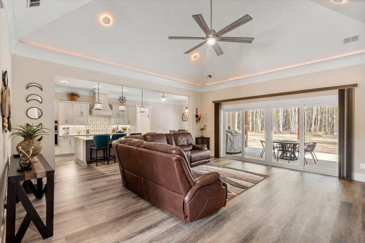 6589 N Highway 17 Photo 22