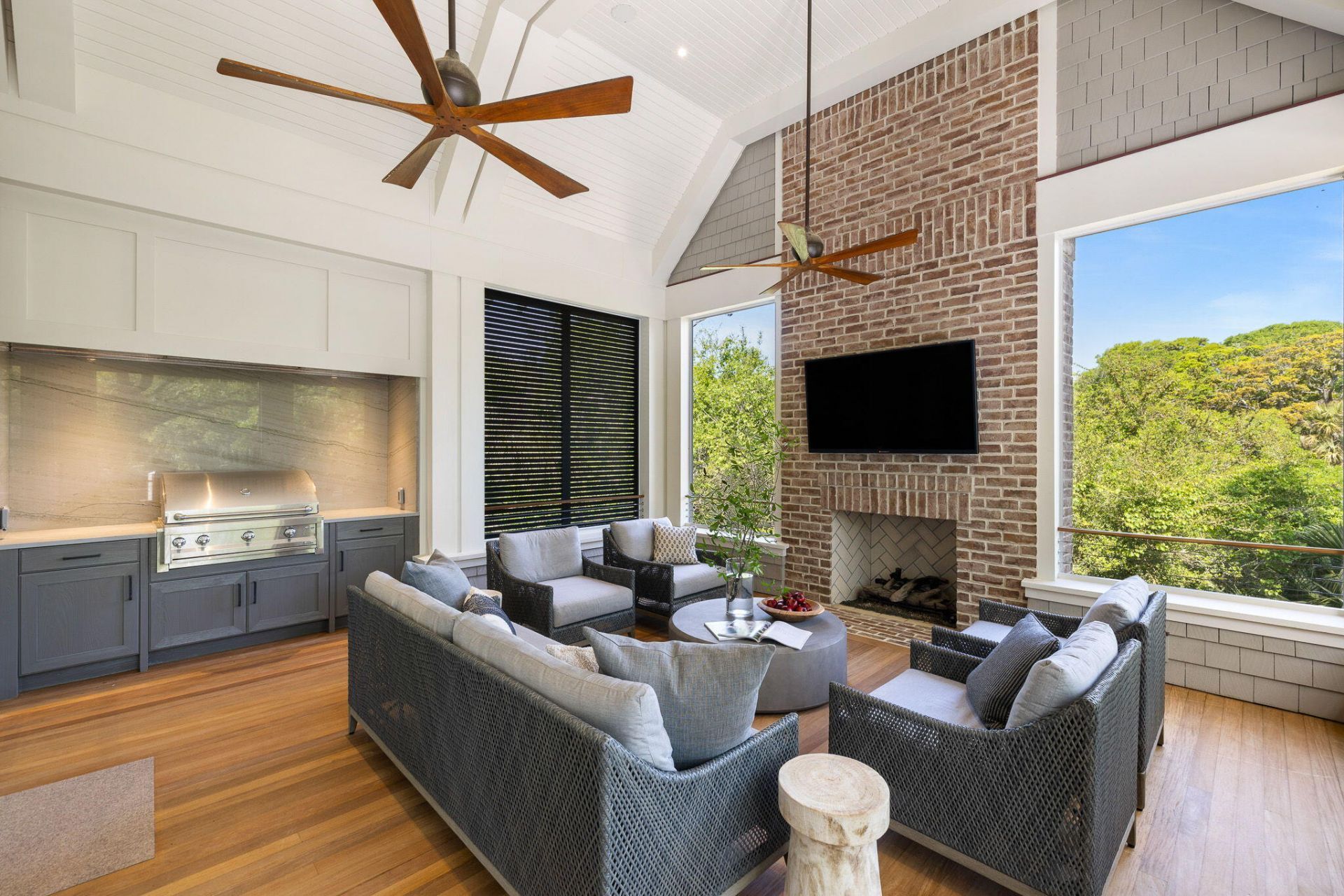 2 Surfsong Road Photo 14