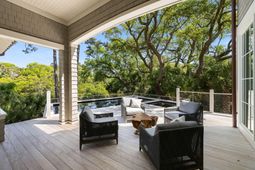 2 Surfsong Road photo 4