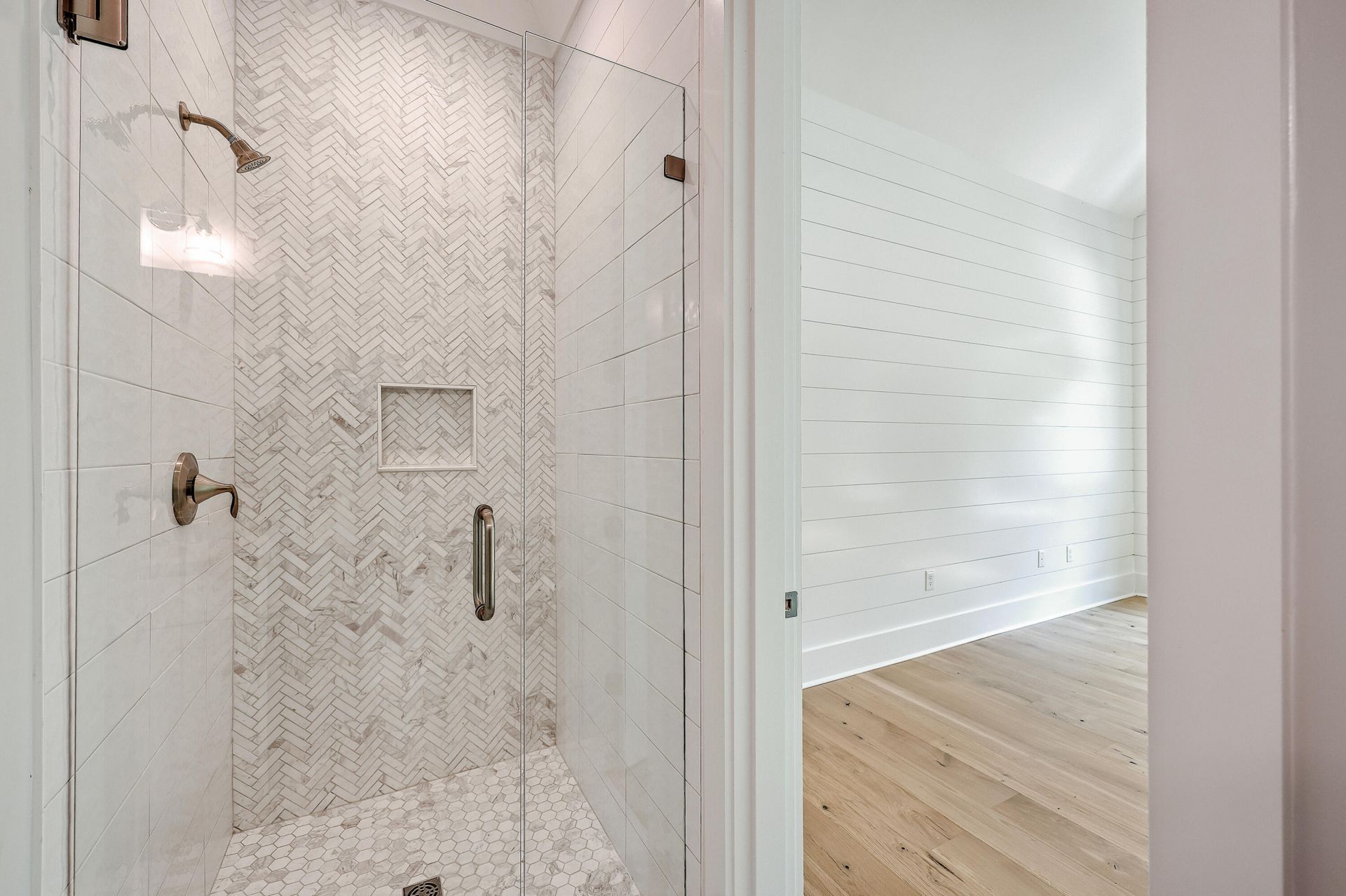 805 Geddings Way Photo 27