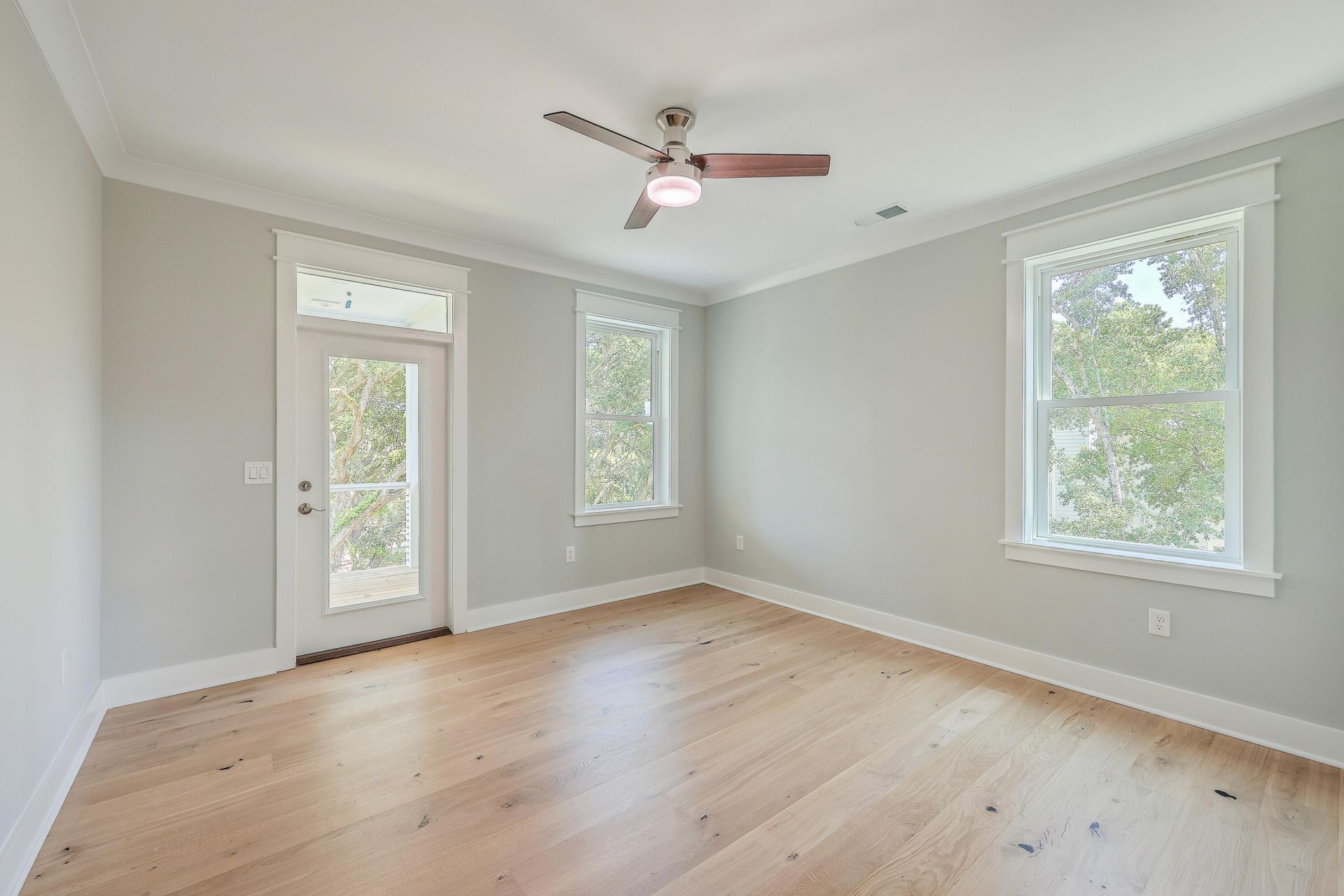 805 Geddings Way Photo 32