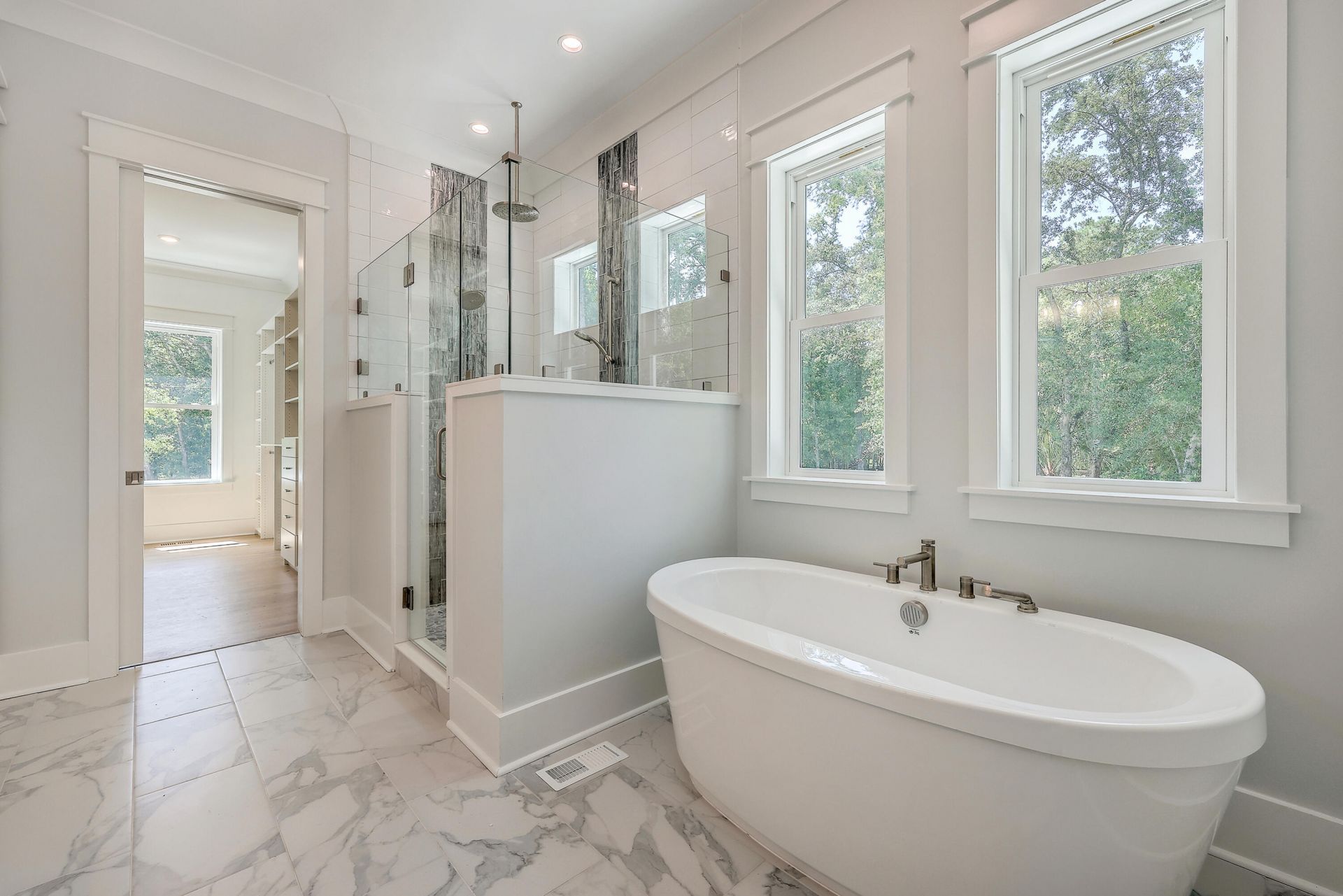 805 Geddings Way Photo 5