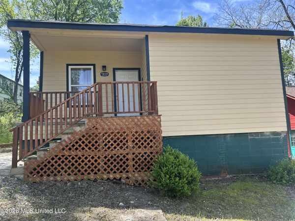 1214 Randolph Street, Vicksburg, MS 39183