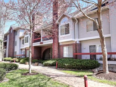 7420 Edinborough Way, Unit 6211, Edina, MN 55435