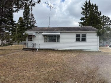 512 Memorial Drive, Buhl, MN 55713