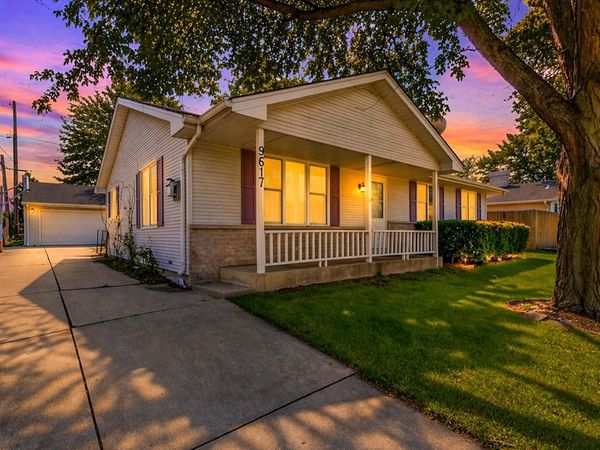 9617 Grayce DRIVE, Sturtevant, WI 53177