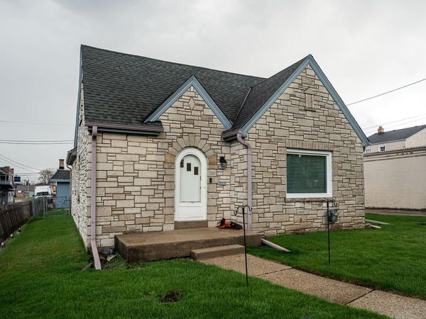 3122 S 46th STREET, Milwaukee, WI 53219
