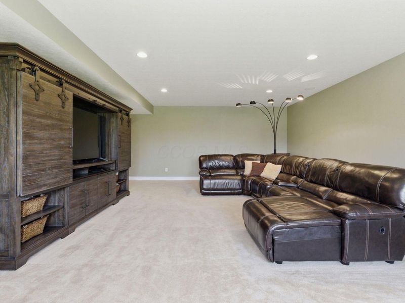 7405 Britts Bend W, New Albany, OH 43054 Photo 101