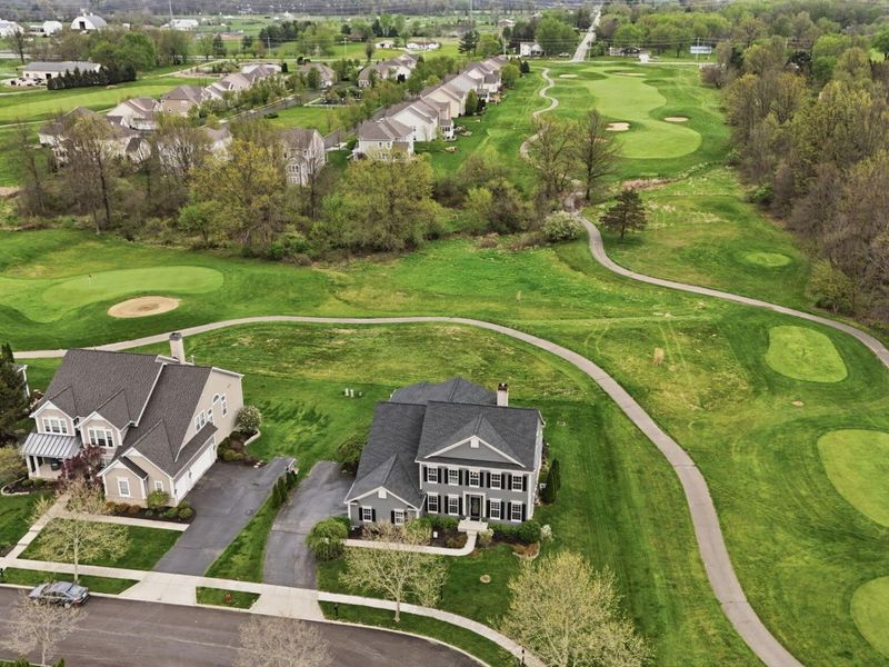 7405 Britts Bend W, New Albany, OH 43054 Photo 2