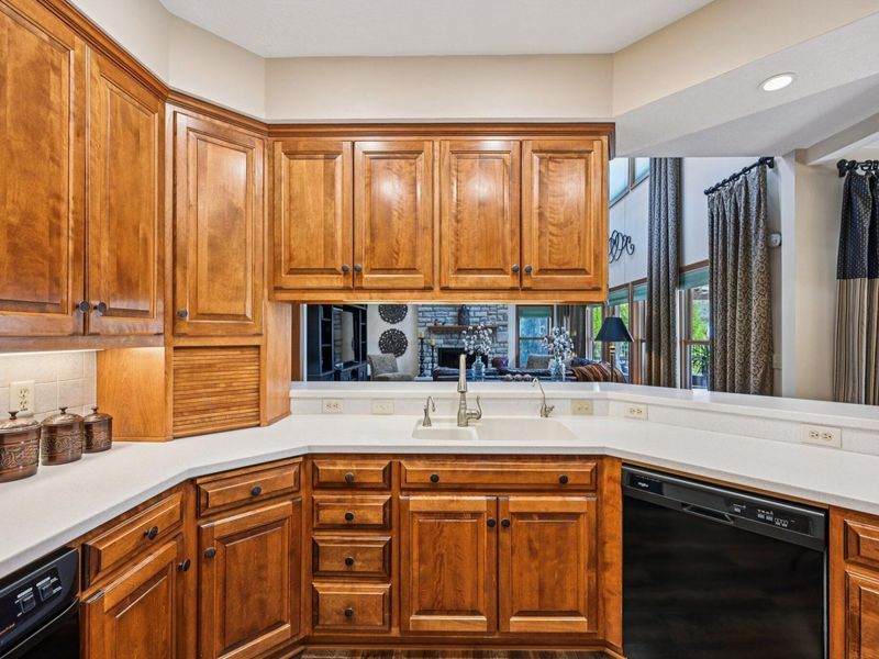 8147 Patterson Road , Hilliard, OH 43026 Photo 11