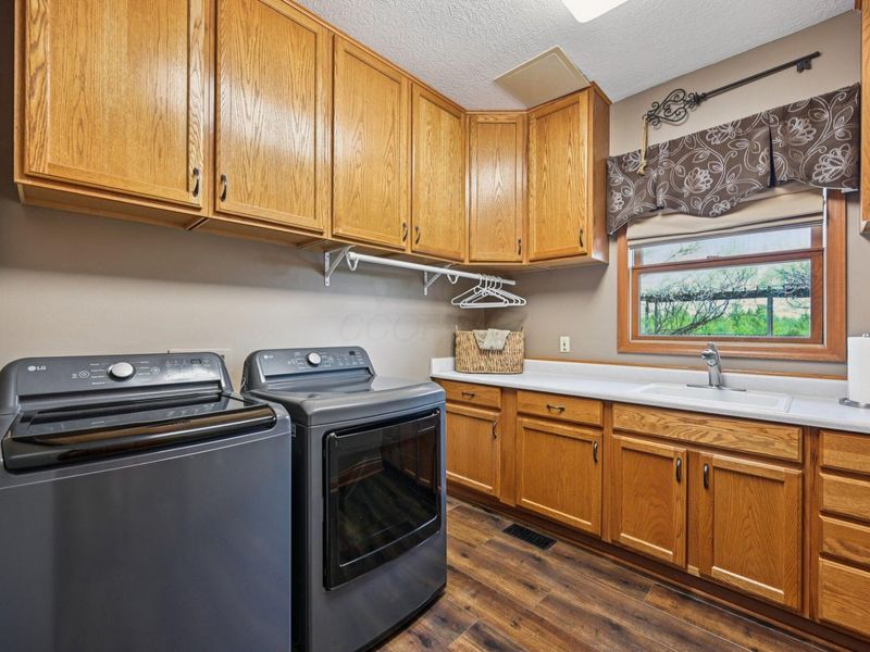 8147 Patterson Road , Hilliard, OH 43026 Photo 17