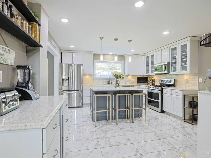 9825 Orchard Club Drive, Montgomery, OH 45242 Photo 22