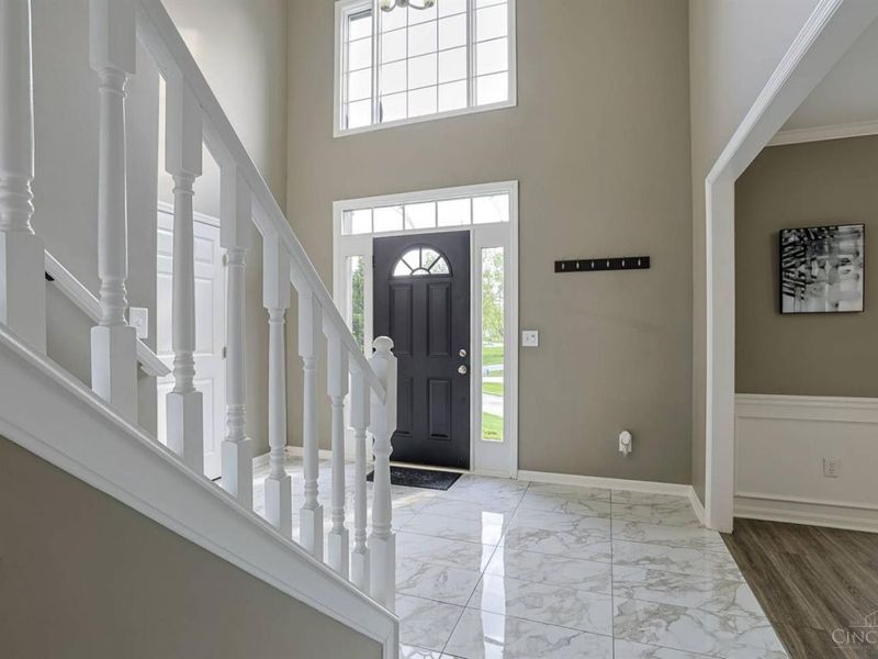 9825 Orchard Club Drive, Montgomery, OH 45242 Photo 5