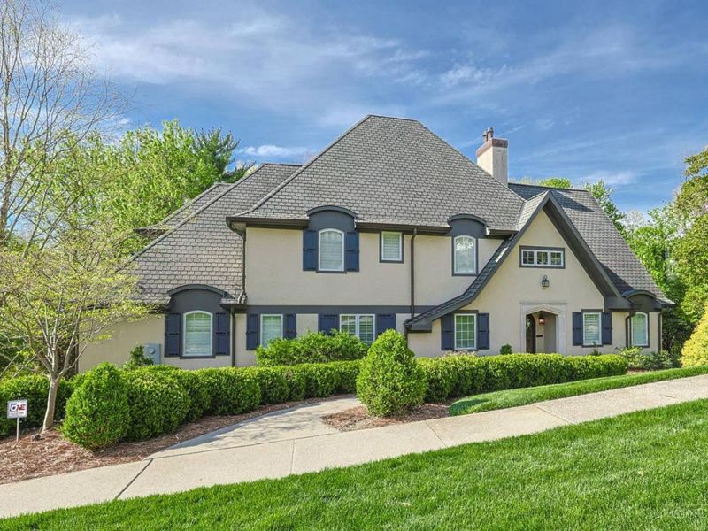 2545 S Rookwood Drive, Cincinnati, OH 45208 Photo 1