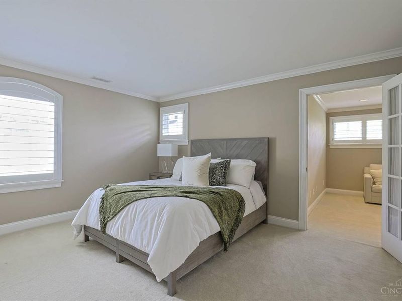 2545 S Rookwood Drive, Cincinnati, OH 45208 Photo 32