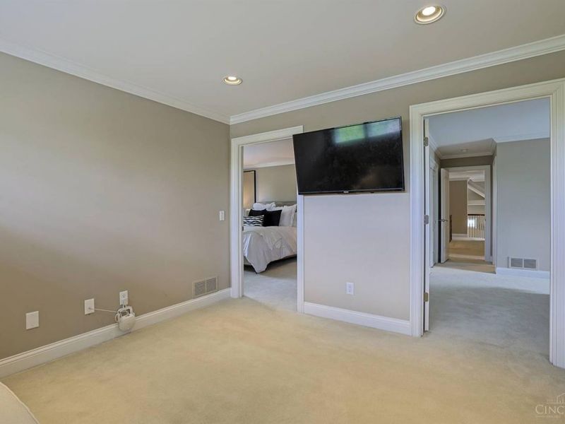 2545 S Rookwood Drive, Cincinnati, OH 45208 Photo 48