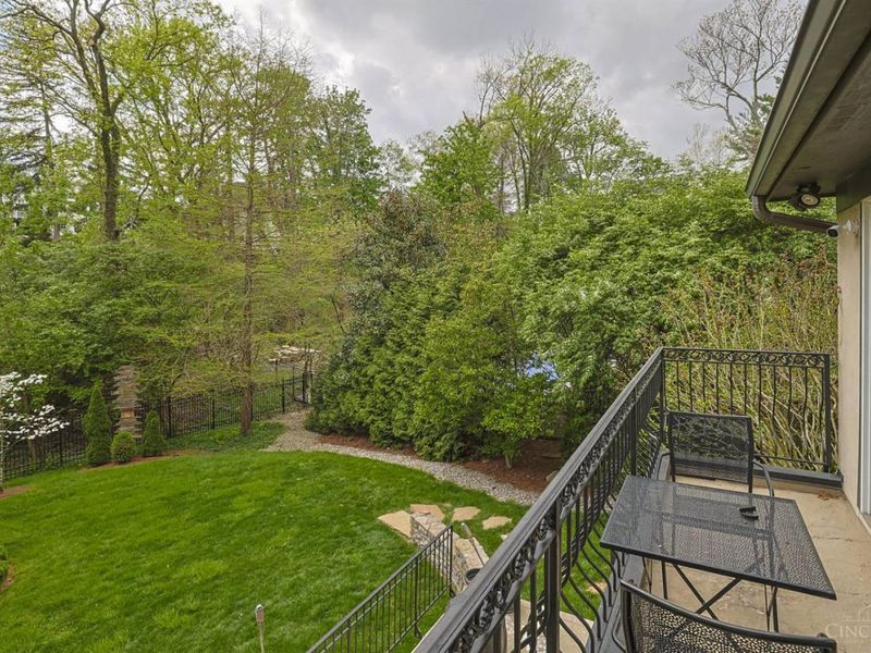 2545 S Rookwood Drive, Cincinnati, OH 45208 Photo 58