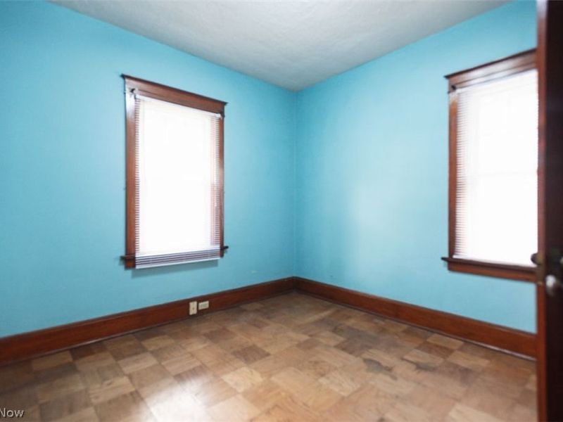 33 N Hartford Avenue, Youngstown, OH 44509 Photo 11