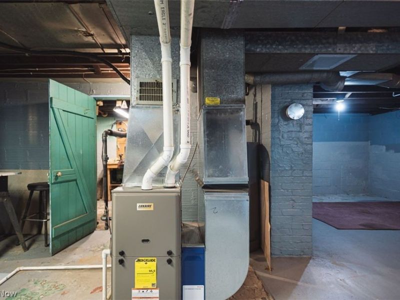 33 N Hartford Avenue, Youngstown, OH 44509 Photo 21