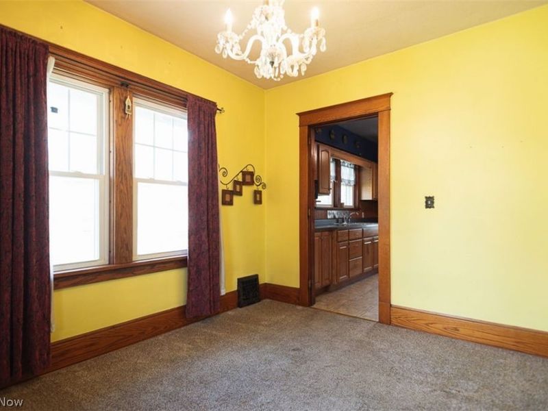 33 N Hartford Avenue, Youngstown, OH 44509 Photo 5