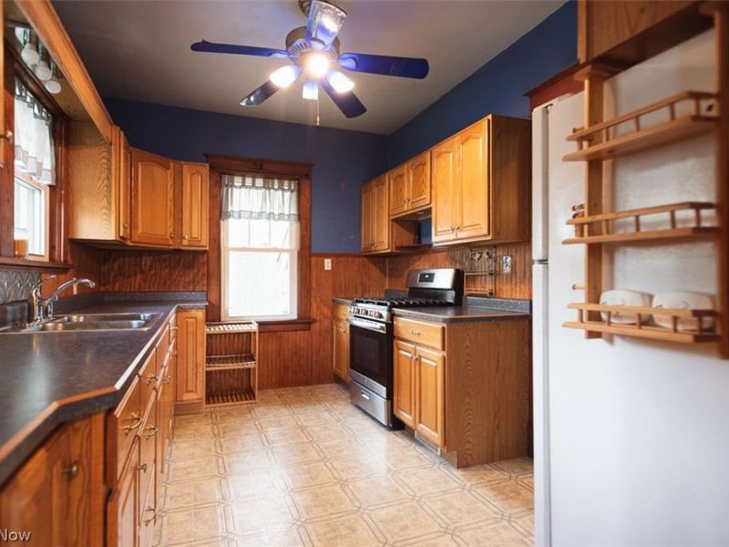 33 N Hartford Avenue, Youngstown, OH 44509 Photo 7