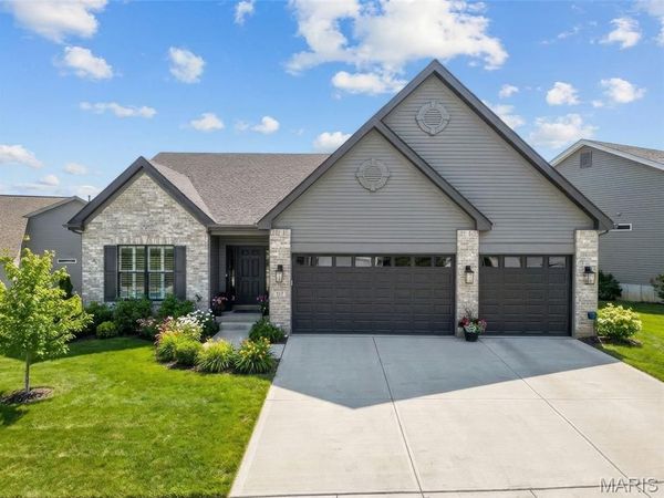 127 Columbia Meadows Lane , O'Fallon, MO 63366