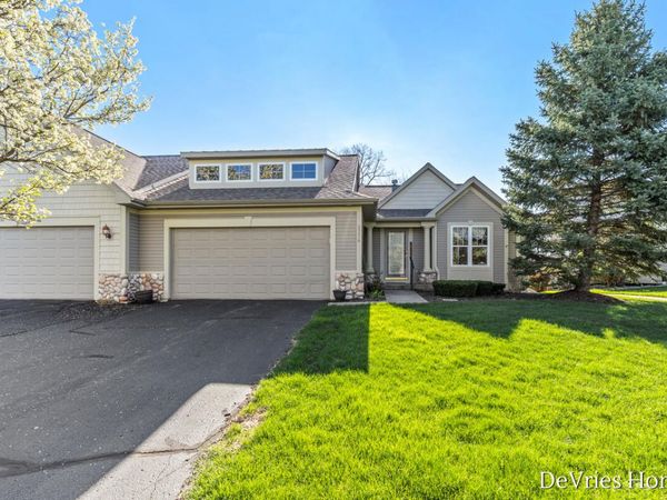 3774 Rain Tree Avenue, Unit 9, Hudsonville, MI 49426