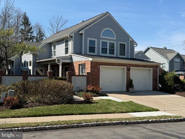 15 STONEBRIDGE LANE, PRINCETON, NJ 08540