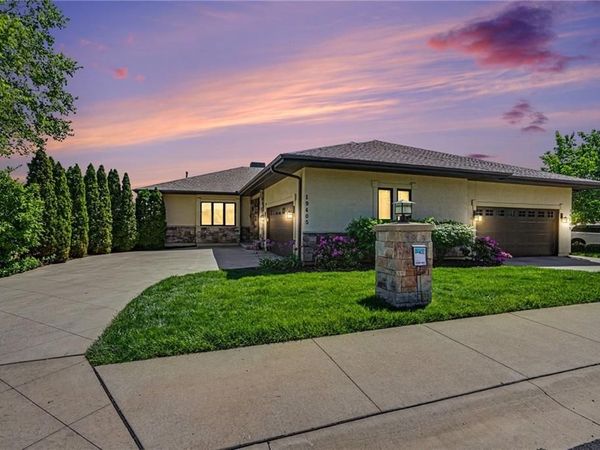 19405 W 102nd Street, Lenexa, KS 66220