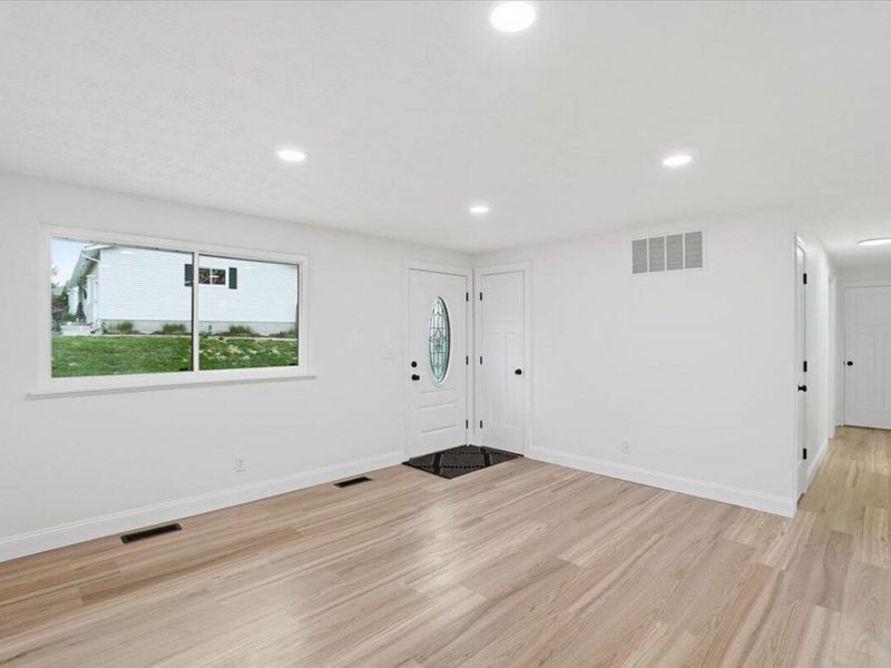 116 Lynn Street, Mechanicsburg, OH 43044 Photo 9