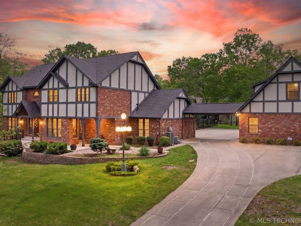 18422 E 92nd Street North , Owasso, OK 74055