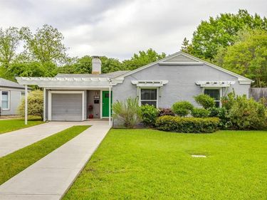 6304 Locke Avenue, Fort Worth, TX 76116