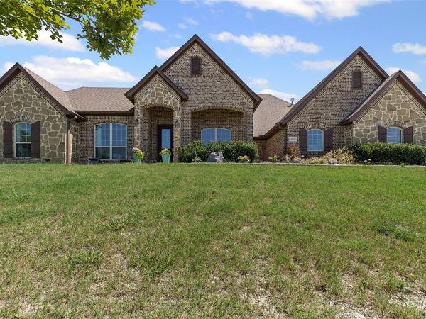 101 Cedar Mountain Drive , Weatherford, TX 76085
