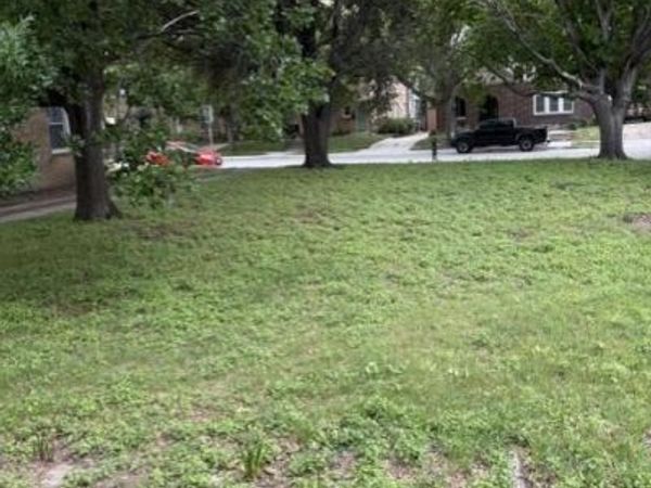 3029 Willing Avenue , Fort Worth, TX 76110