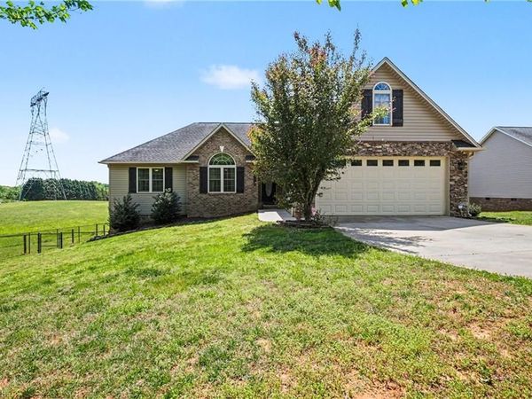 2825 Fuller Mill Road N, Thomasville, NC 27360