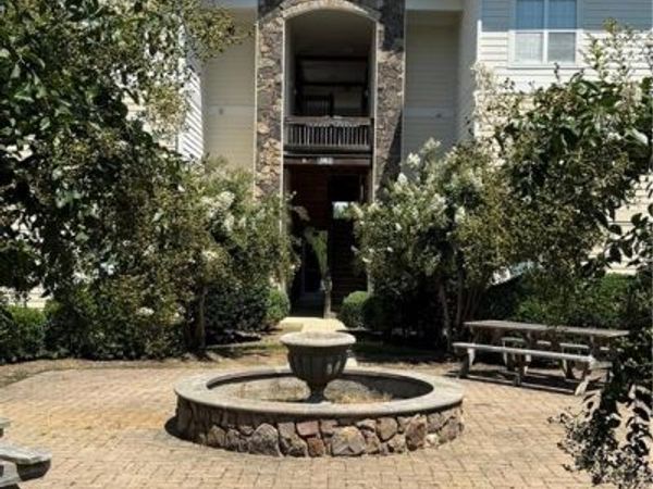 302 Campus Walk Trail, Unit 203, Elon, NC 27244