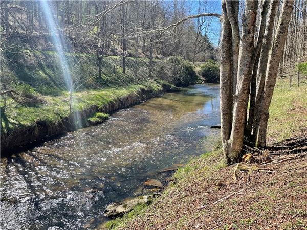 6 Stonegate Lane , Creston, NC 28615