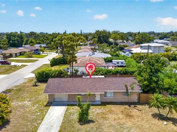 9090 San Carlos BLVD , FORT MYERS, FL 33967