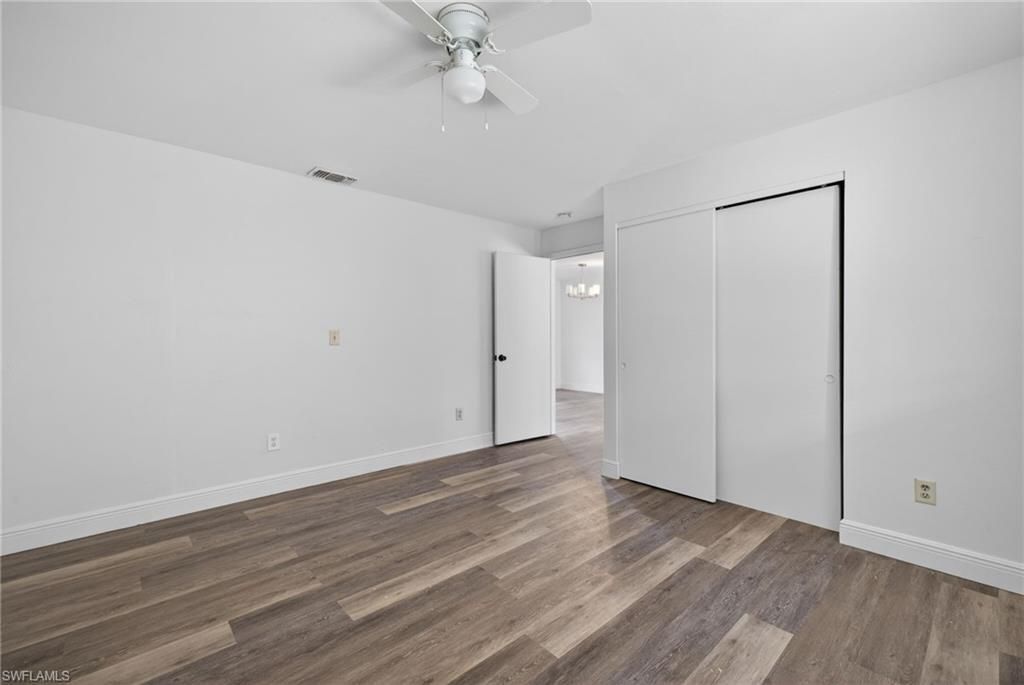 9090 San Carlos Blvd, Fort Myers, FL 33967 Photo
