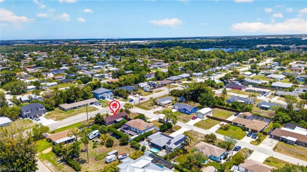 9090 San Carlos Blvd, Fort Myers, FL 33967 Photo