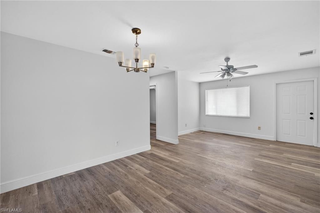 9090 San Carlos Blvd, Fort Myers, FL 33967 Photo