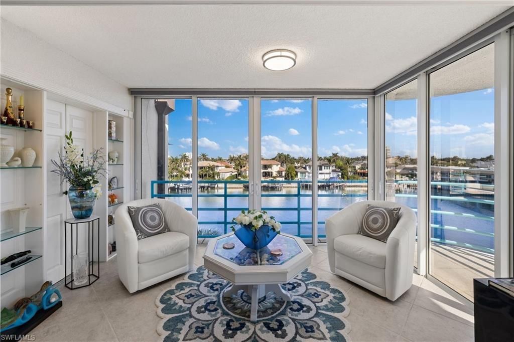 255 Park Shore Dr, Unit 3-341, Naples, FL 34103 Photo