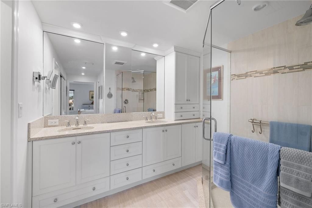 255 Park Shore Dr, Unit 3-341, Naples, FL 34103 Photo