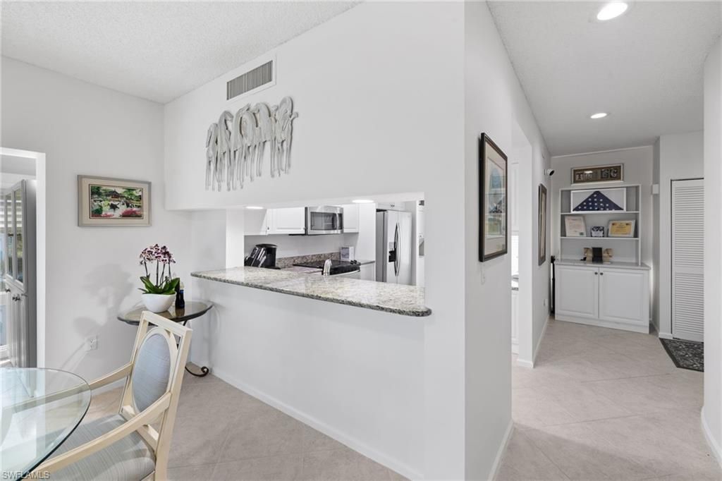 255 Park Shore Dr, Unit 3-341, Naples, FL 34103 Photo