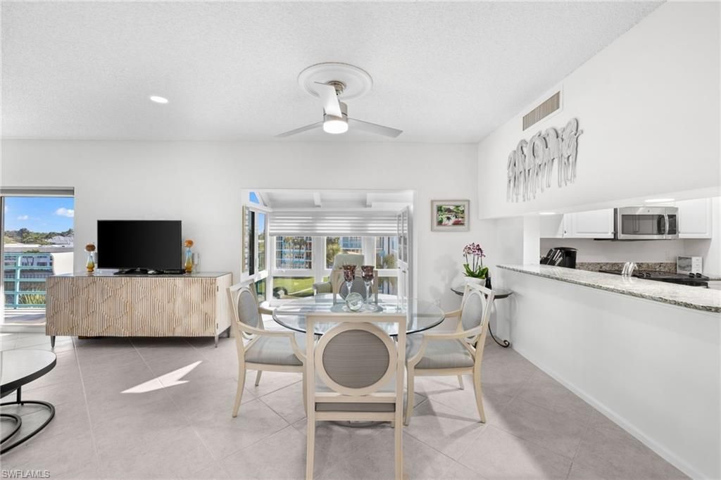 255 Park Shore Dr, Unit 3-341, Naples, FL 34103 Photo