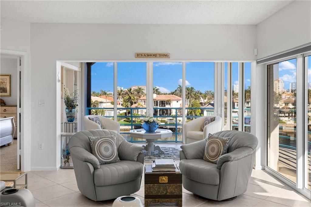 255 Park Shore Dr, Unit 3-341, Naples, FL 34103 Photo