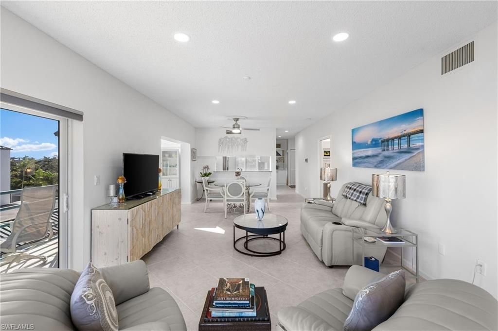 255 Park Shore Dr, Unit 3-341, Naples, FL 34103 Photo