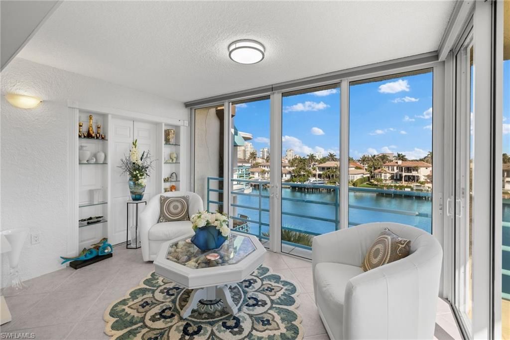 255 Park Shore Dr, Unit 3-341, Naples, FL 34103 Photo